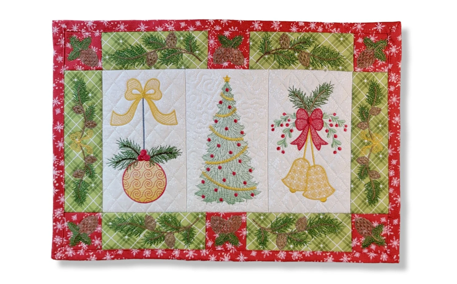 ITH Farmhouse Christmas Placemat 2 ITH Farmhouse Christmas Placemat - Image 2