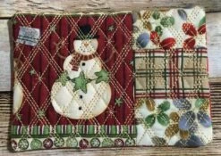 Christmas Patchwork Mug Rugs In The Hoop -Embroidery Designs Shop crisscross 1