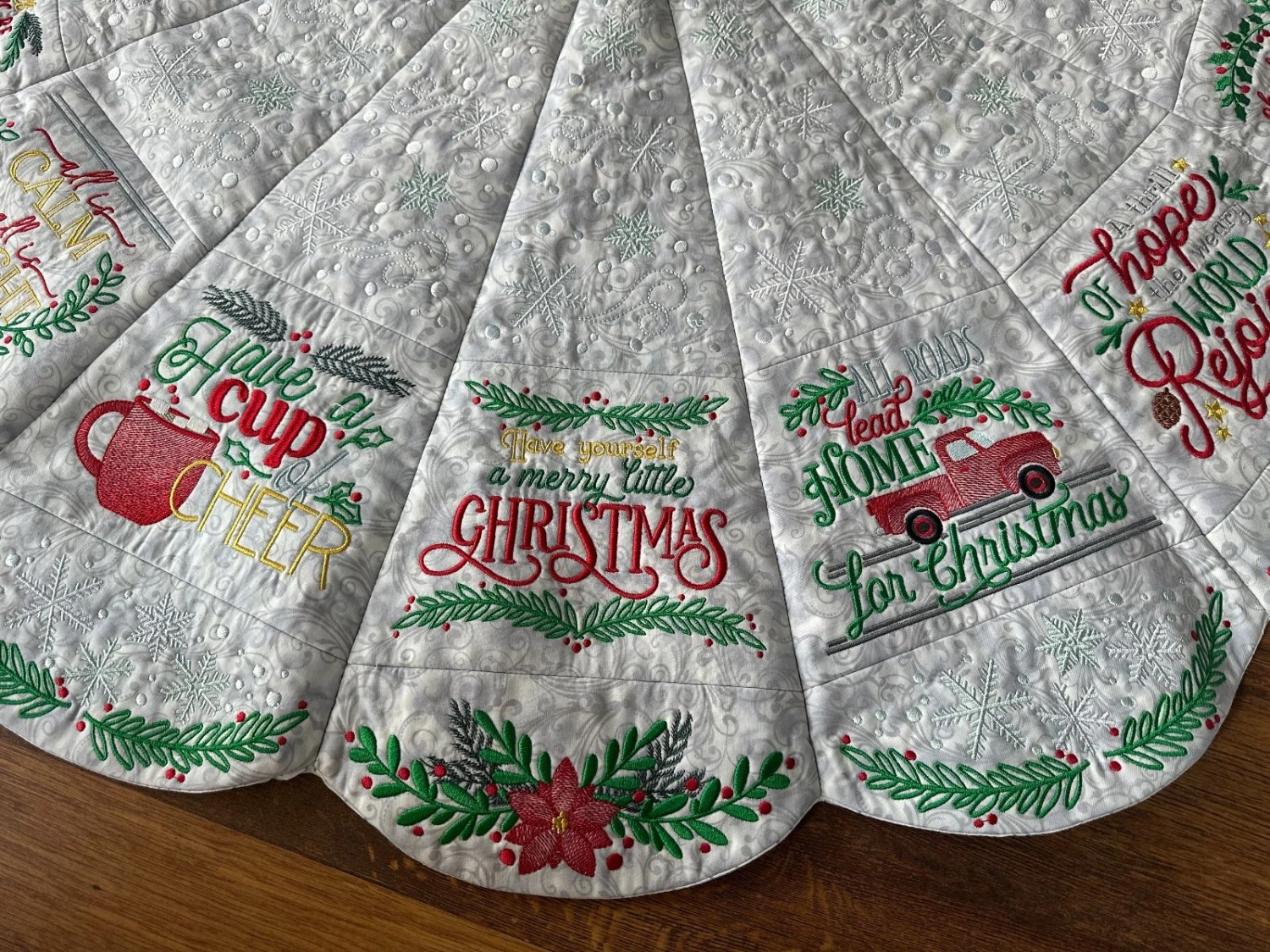 ITH Farmhouse Christmas Tree Skirt 16 ITH Farmhouse Christmas Tree Skirt - Image 16